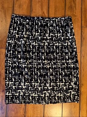 Michael Kors Black & White Tweed-Style Pencil Skirt